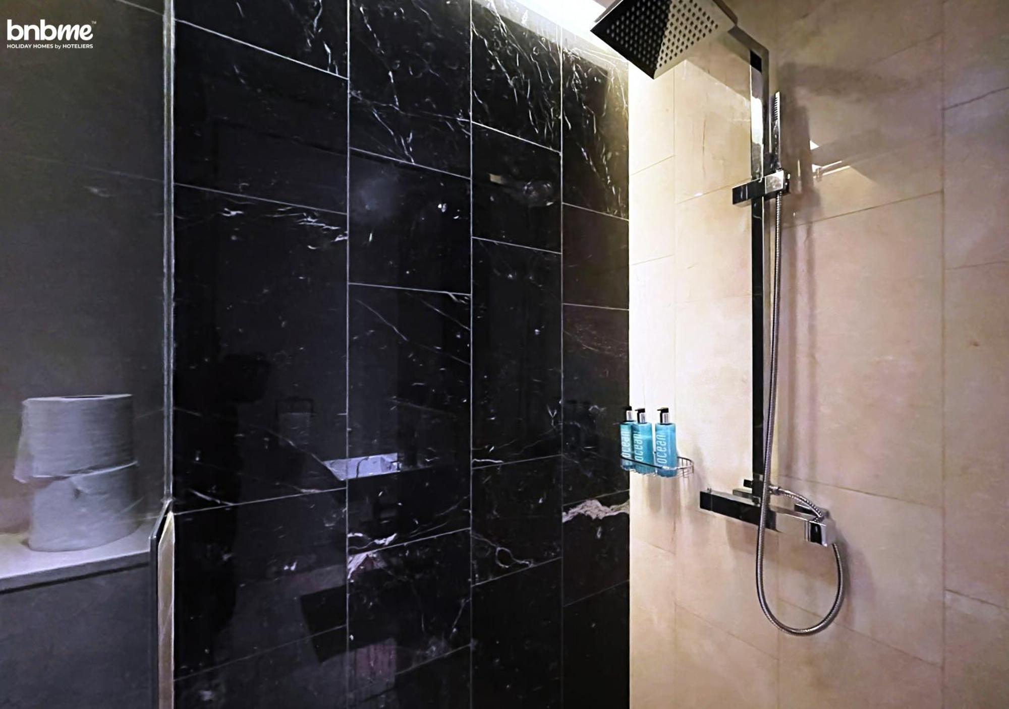 Bnbme - Th8 Palm Hotel 두바이 외부 사진
